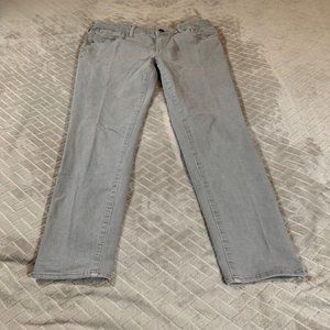Chicos Womens 28 Denim Jeans Neutral Gray Skinny Jegging Mid Rise Stretch